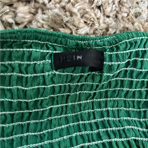 Green Ruffled Off-Shoulder Set - Picture 3 of 5